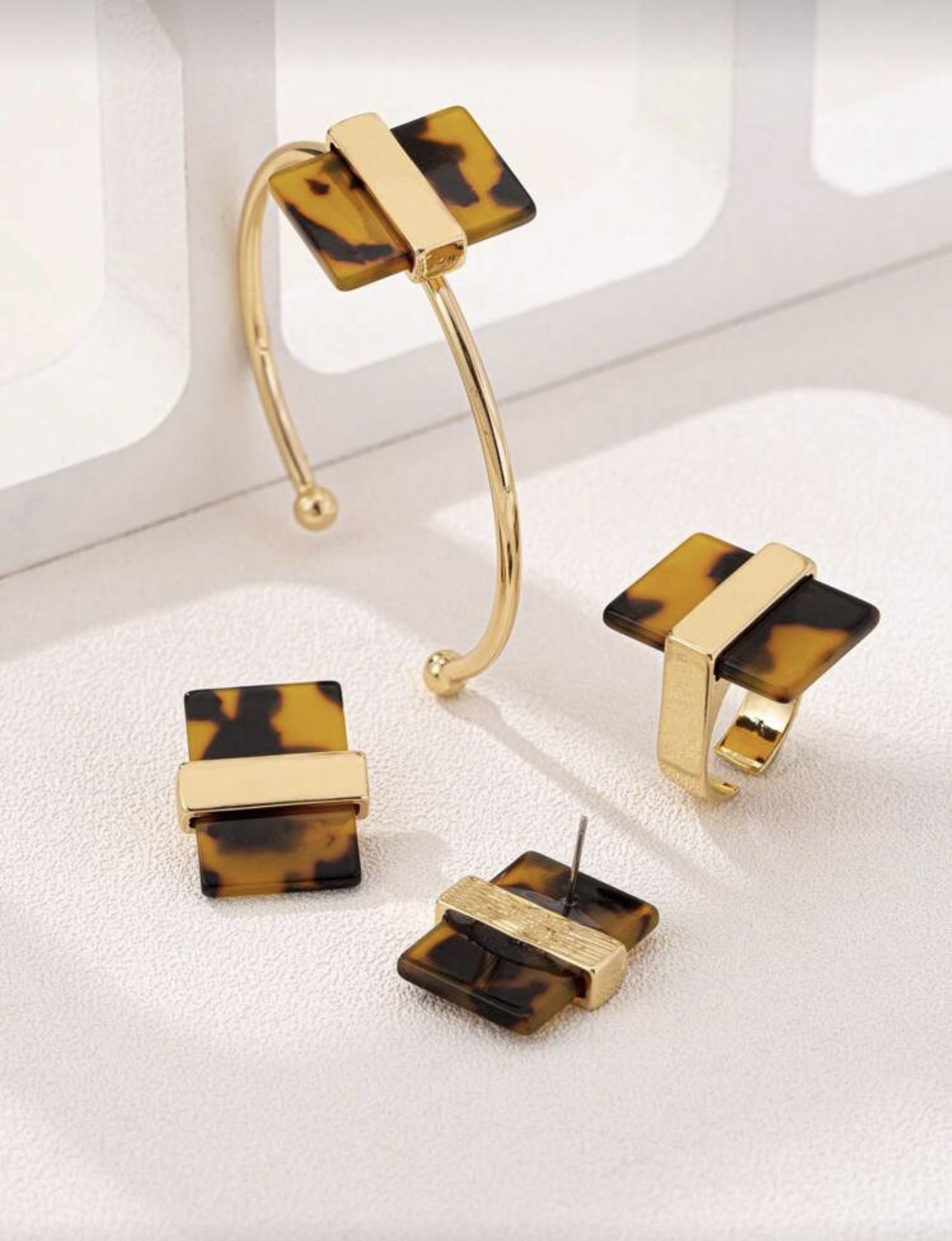 Ensemble de bijoux élégants à imprimé léopard