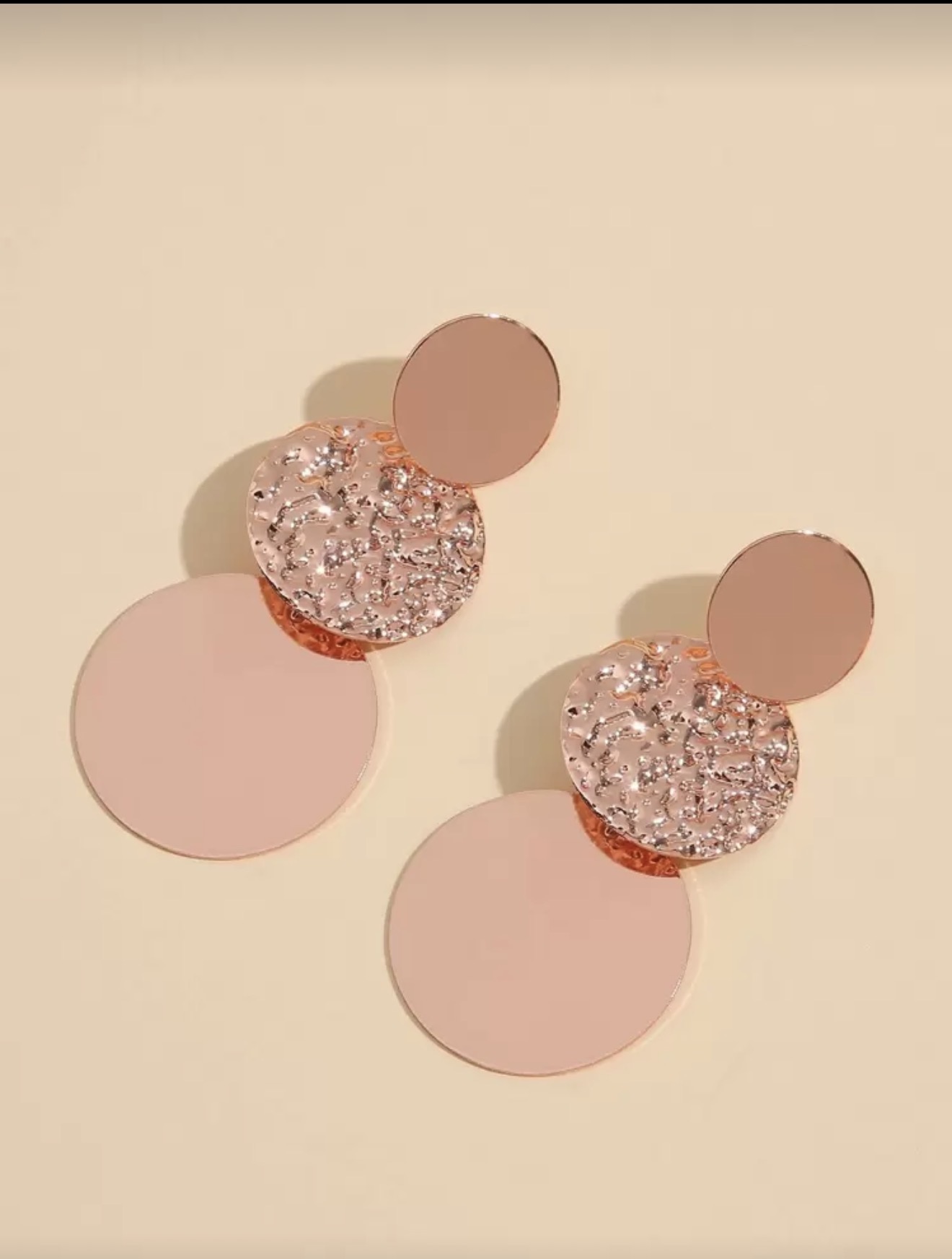 Pendants d'oreilles ronds texturé métallique