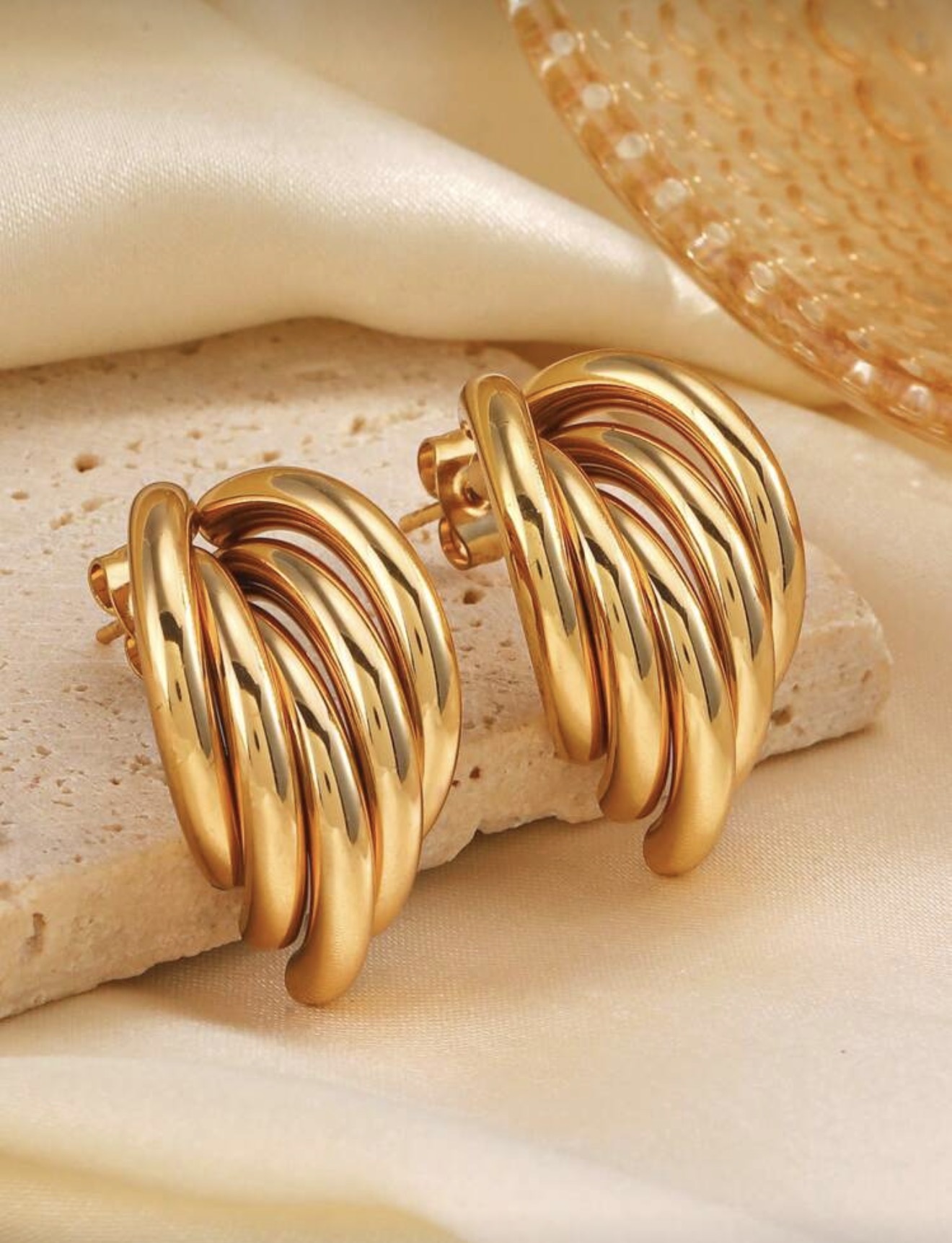 1 paire de boucles d'oreilles à clou en acier inoxydable