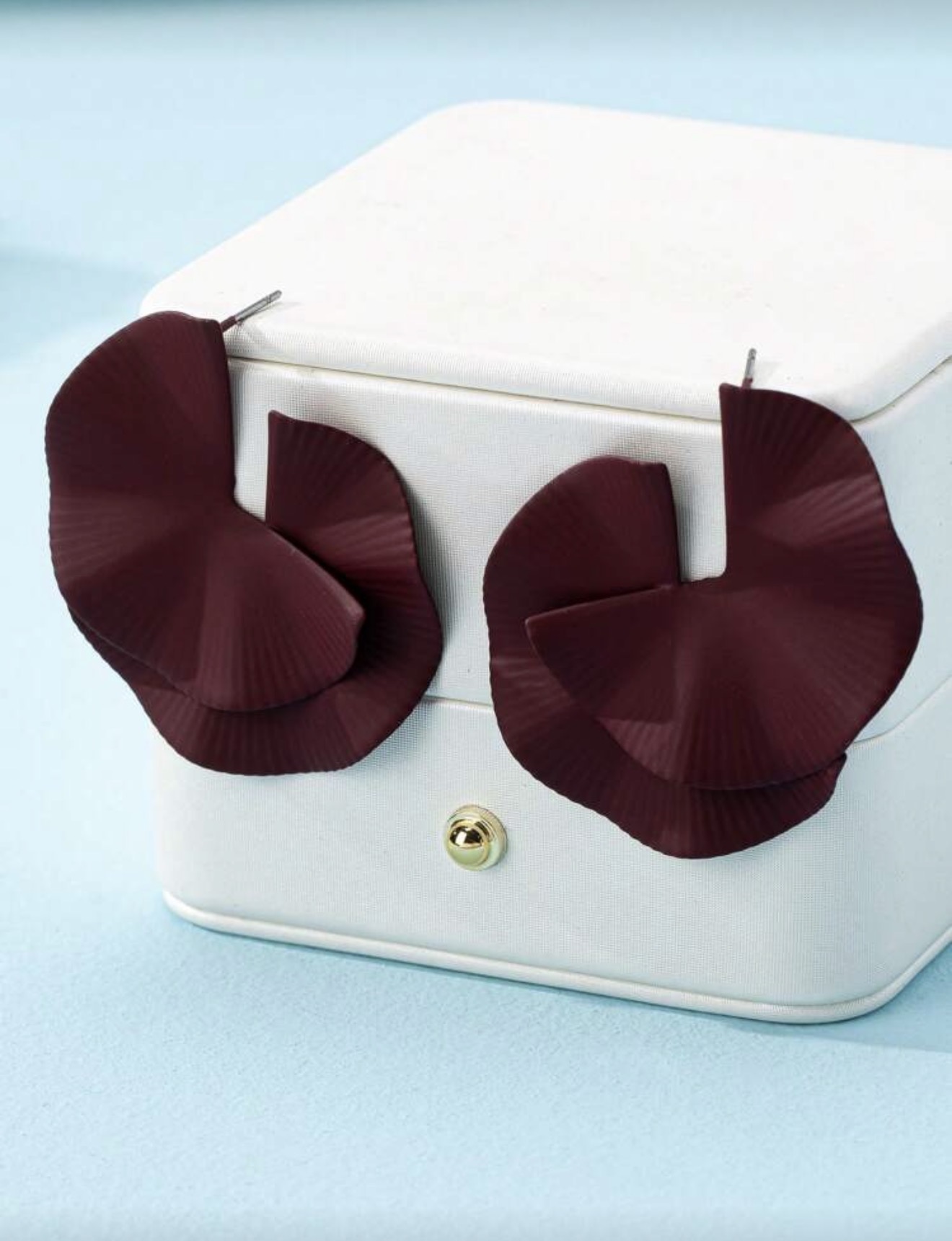 1 paire de boucles d'oreilles et polyvalentes