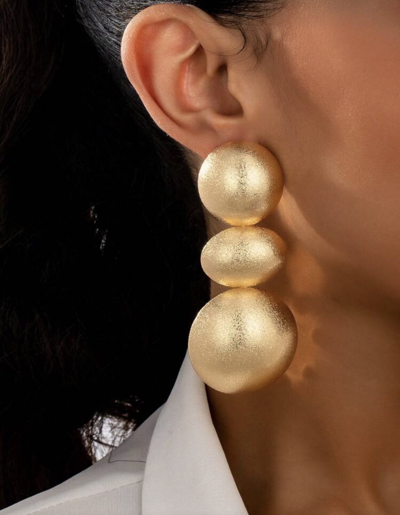 1 paire de boucles d'oreilles à clous de mode avec surface transparente